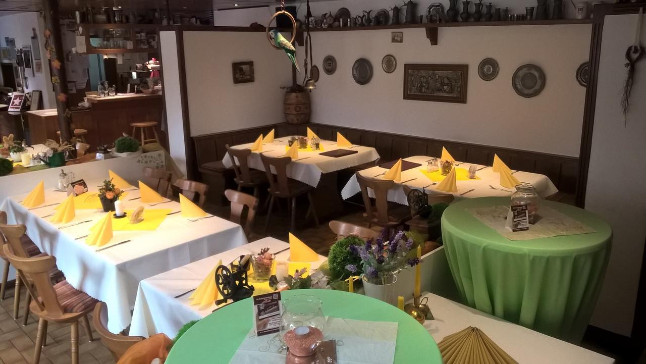 Gasthof Goldener Stern Аален Екстериор снимка